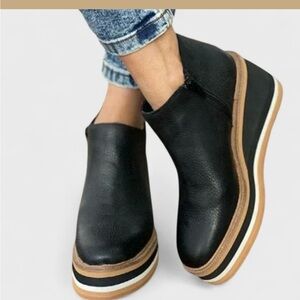 Sleek Black Platform Ankle Boots